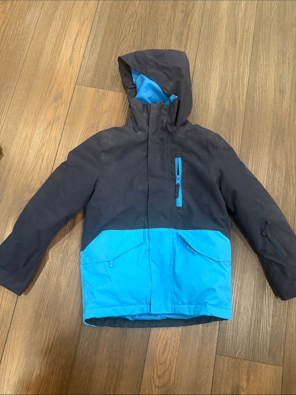 Quiksilver Boys Blue and Black Ski Jacket with Pants - Picture 2 of 7